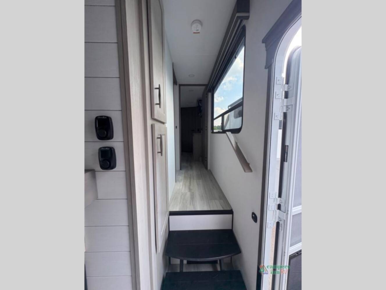 A photo of this 2025 Grand Design Influence 3203GK