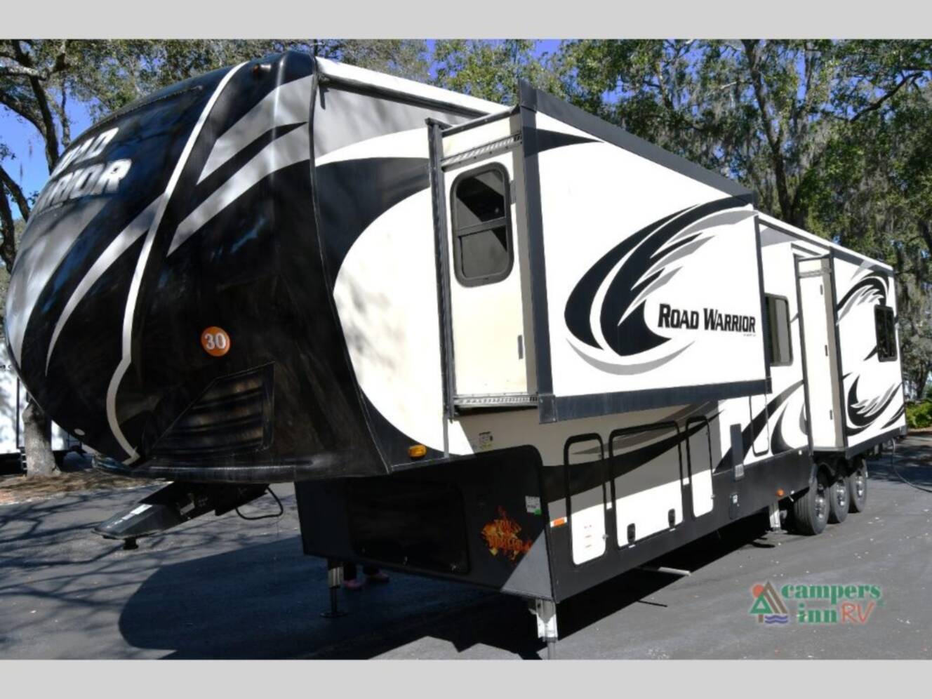 A photo of this 2019 Heartland Road Warrior 411