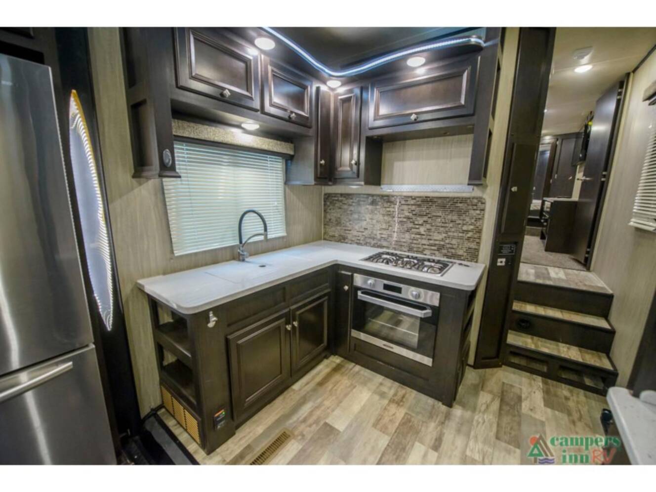A photo of this 2019 Heartland Road Warrior 411