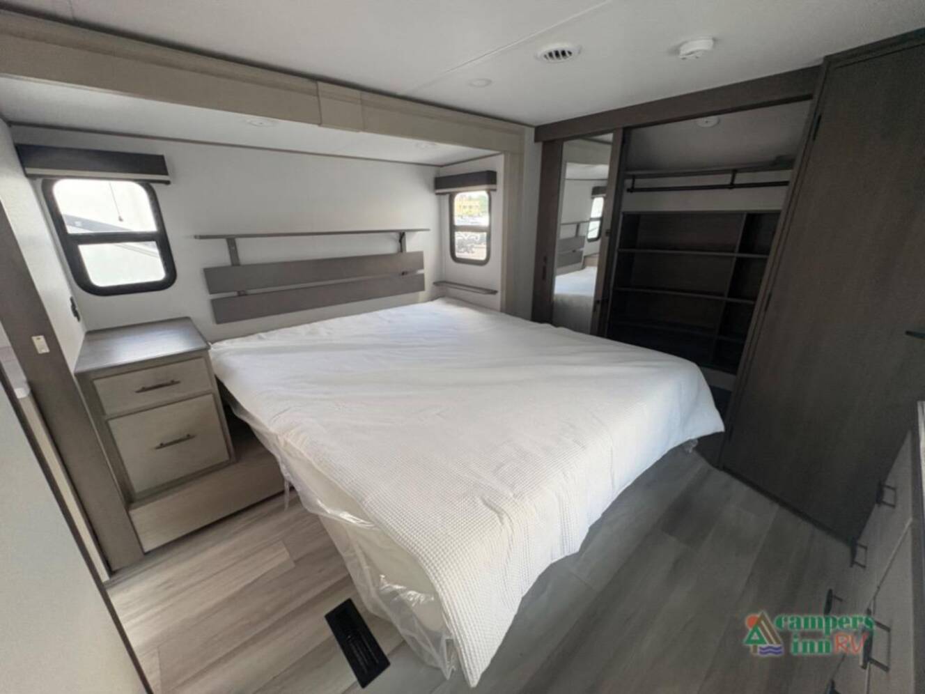 A photo of this 2025 Grand Design Influence 3203GK