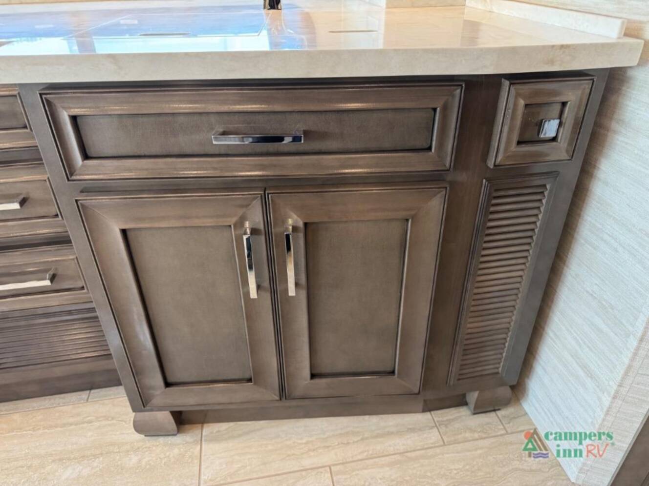 A photo of this 2025 Newmar Ventana 3809