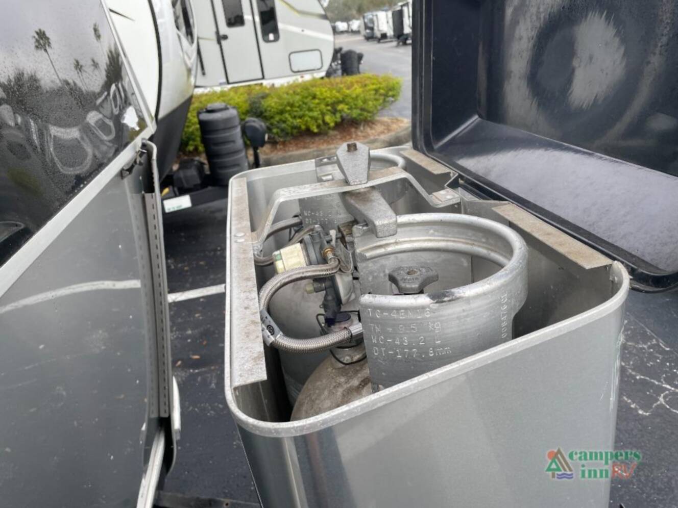 A photo of this 2017 Airstream Classic 30RB