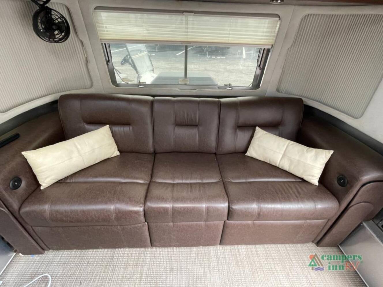 A photo of this 2017 Airstream Classic 30RB