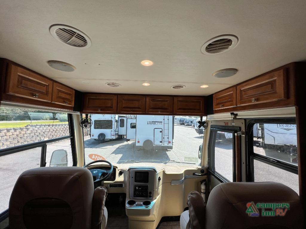 Used 2014 Tiffin Motorhomes Allegro Breeze 32BR For Sale in