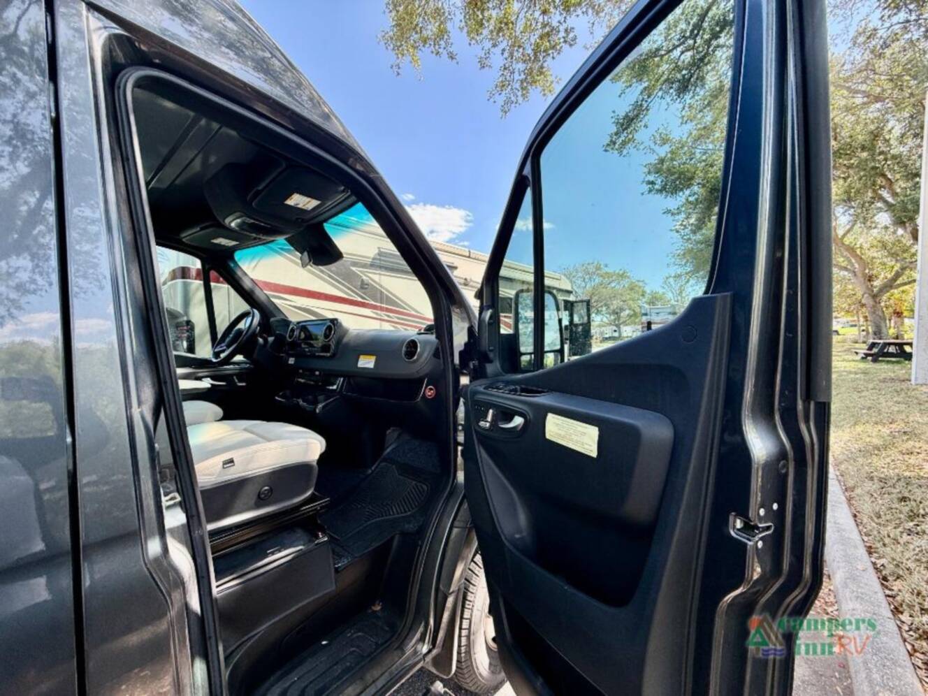 A photo of this 2022 Winnebago Boldt 70KL 4X4