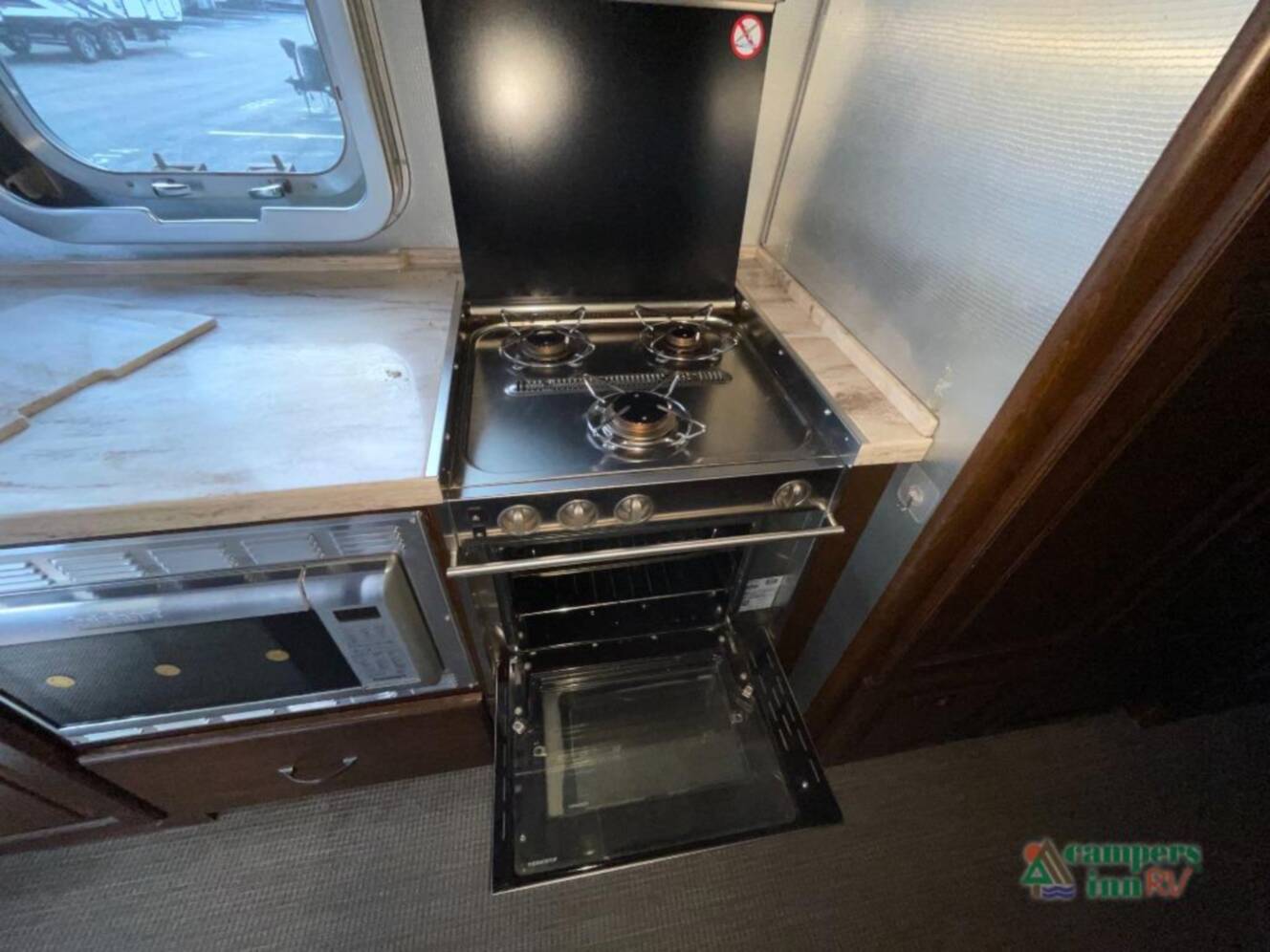 A photo of this 2017 Airstream Classic 30RB