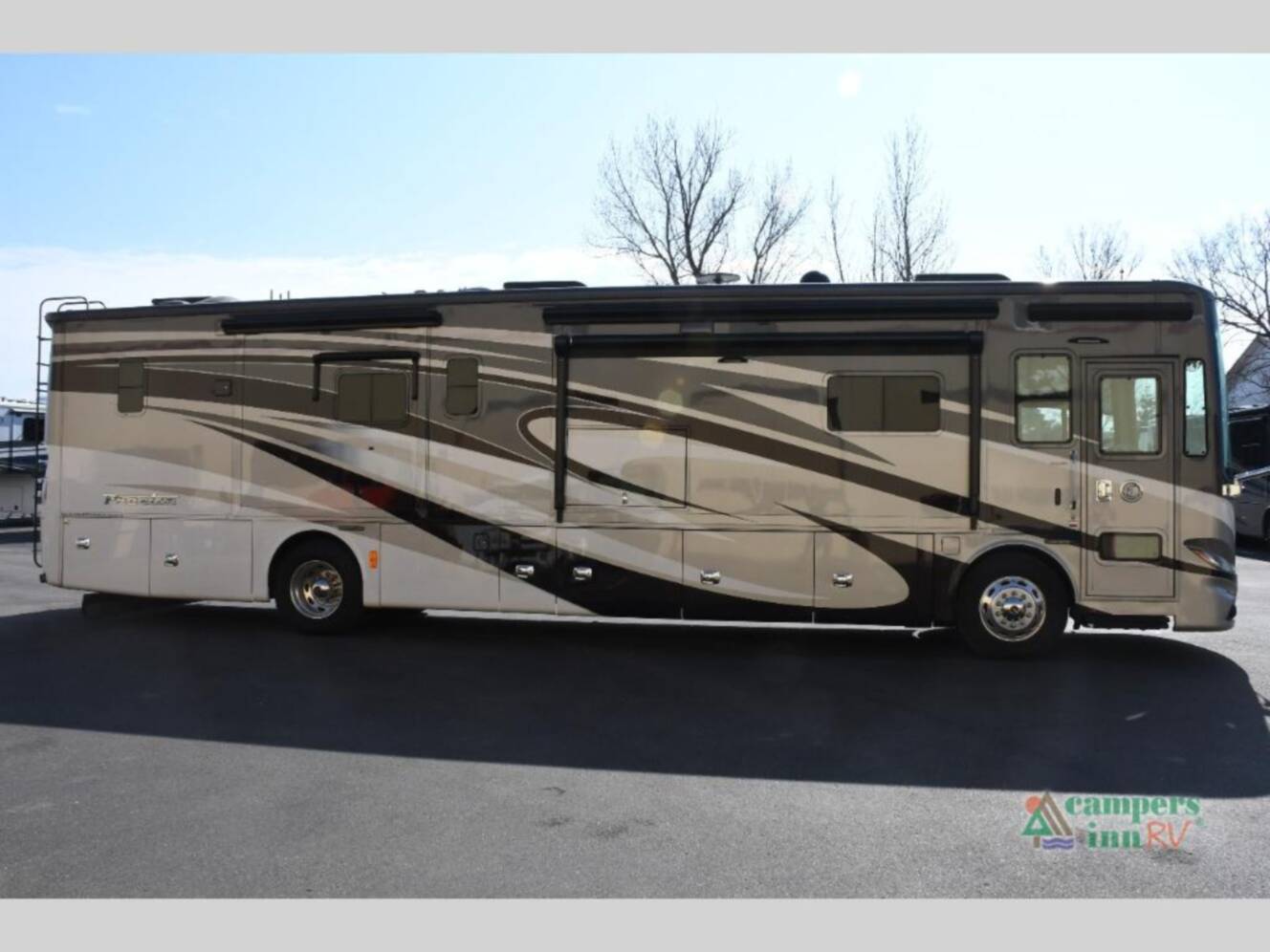 A photo of this 2018 Tiffin Motorhomes Phaeton 40 QBH