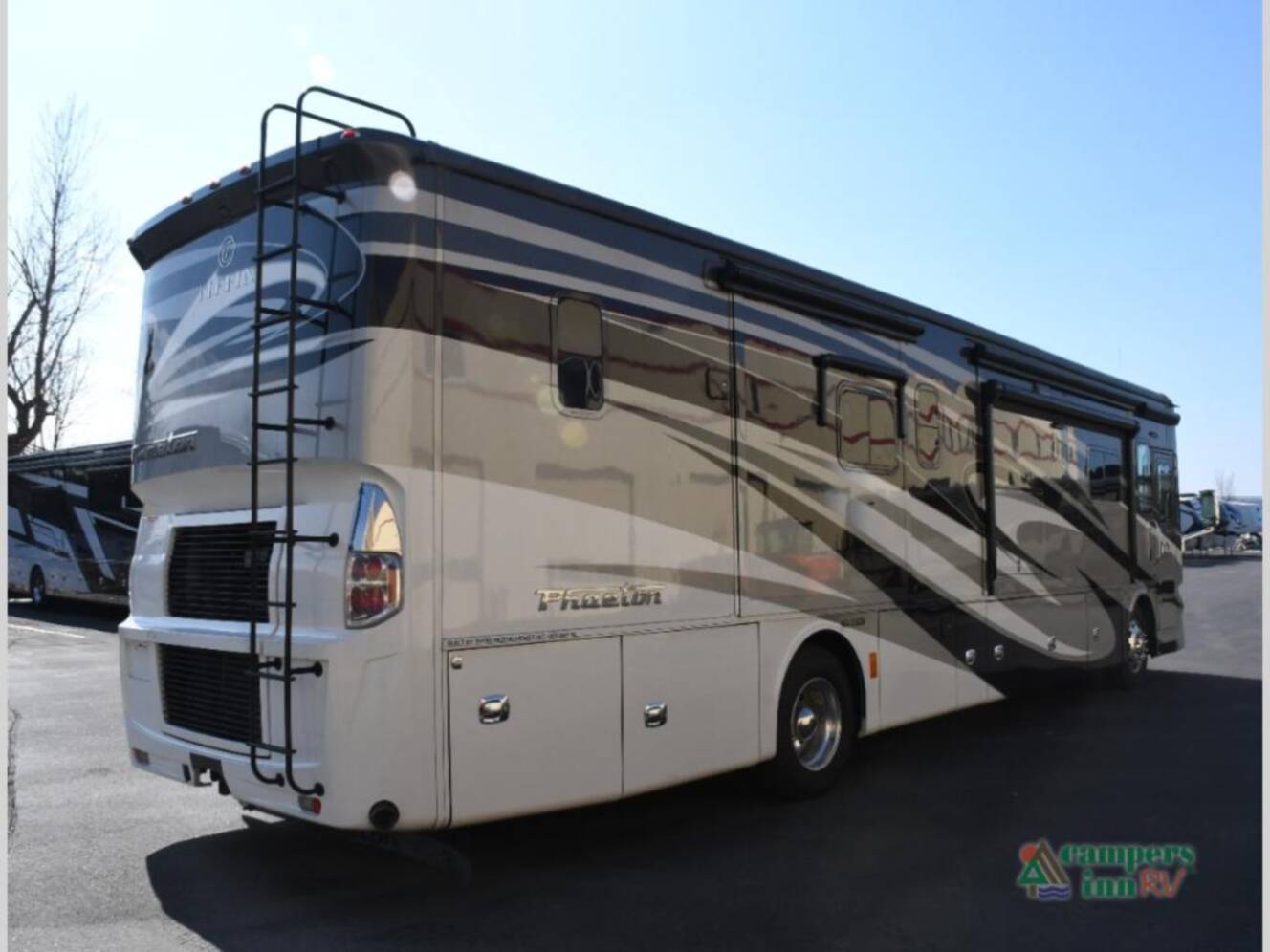 A photo of this 2018 Tiffin Motorhomes Phaeton 40 QBH