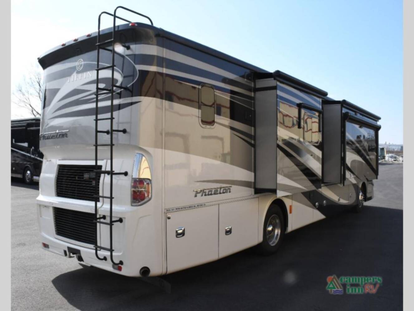 A photo of this 2018 Tiffin Motorhomes Phaeton 40 QBH