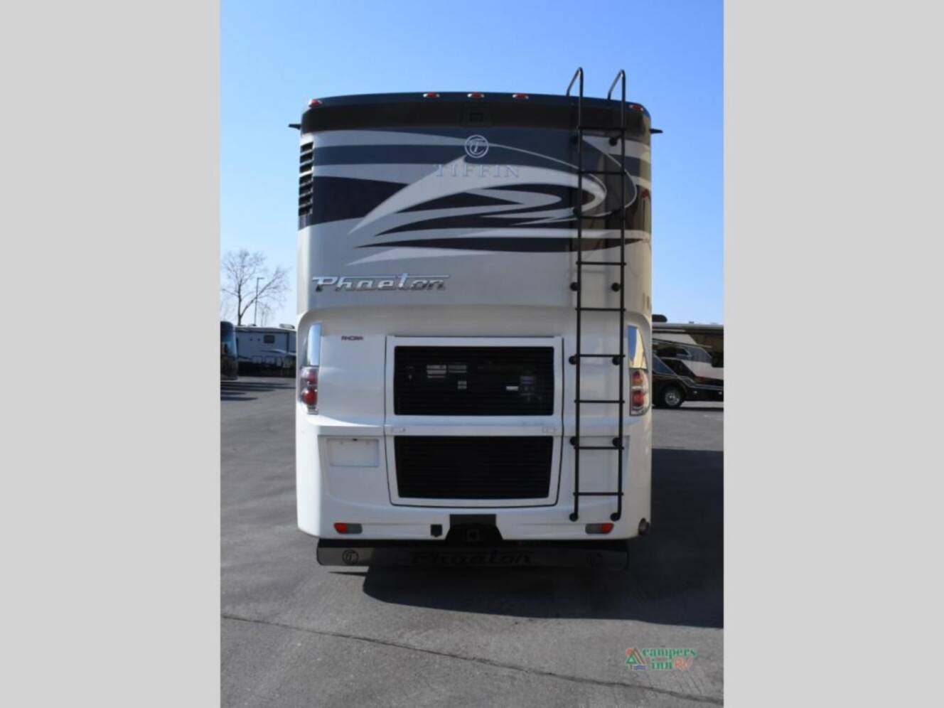A photo of this 2018 Tiffin Motorhomes Phaeton 40 QBH