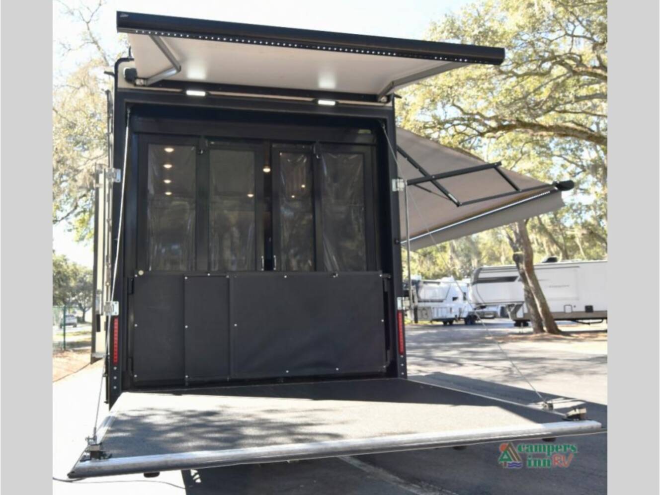 A photo of this 2019 Heartland Road Warrior 411