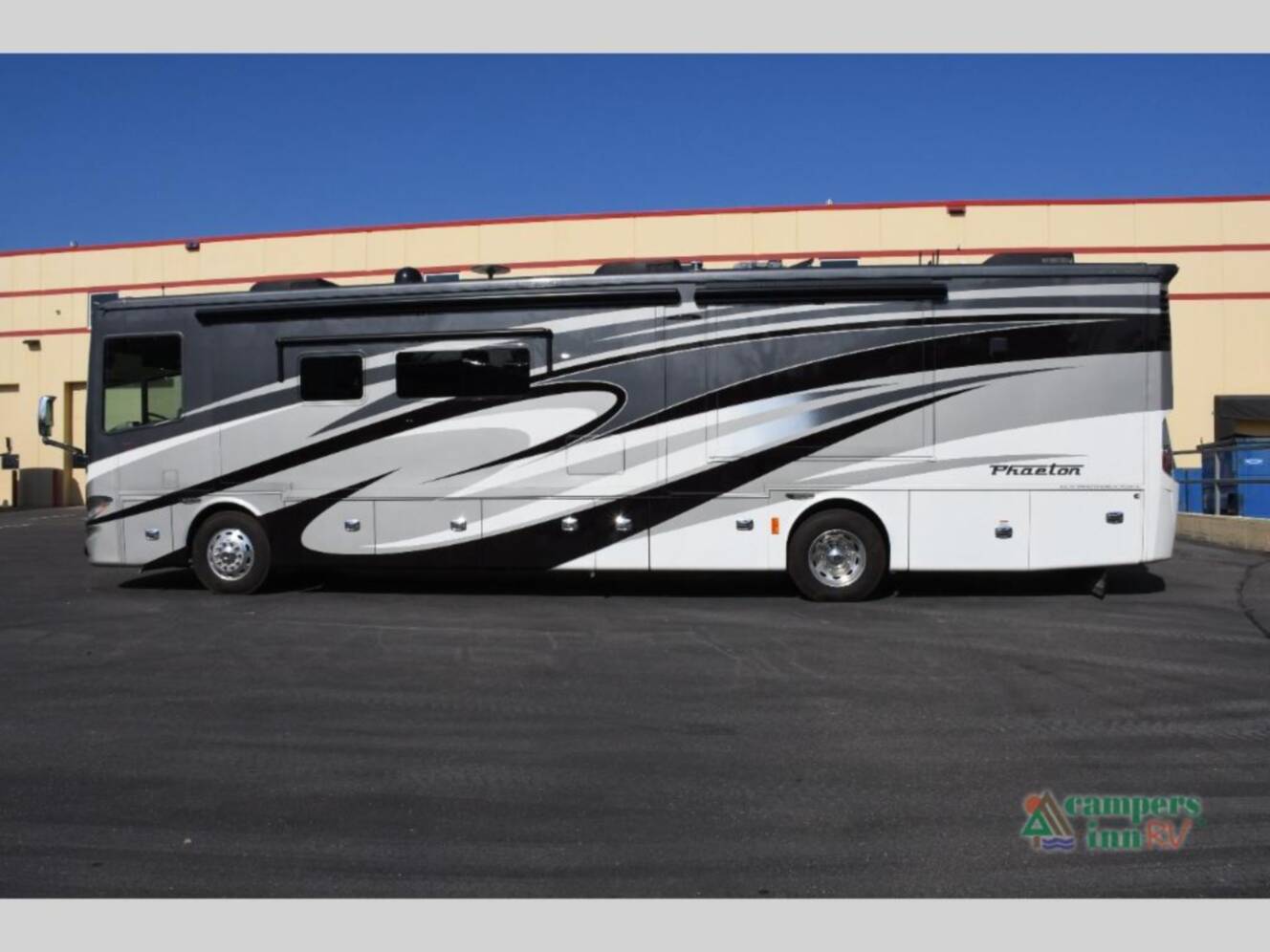 A photo of this 2018 Tiffin Motorhomes Phaeton 40 QBH