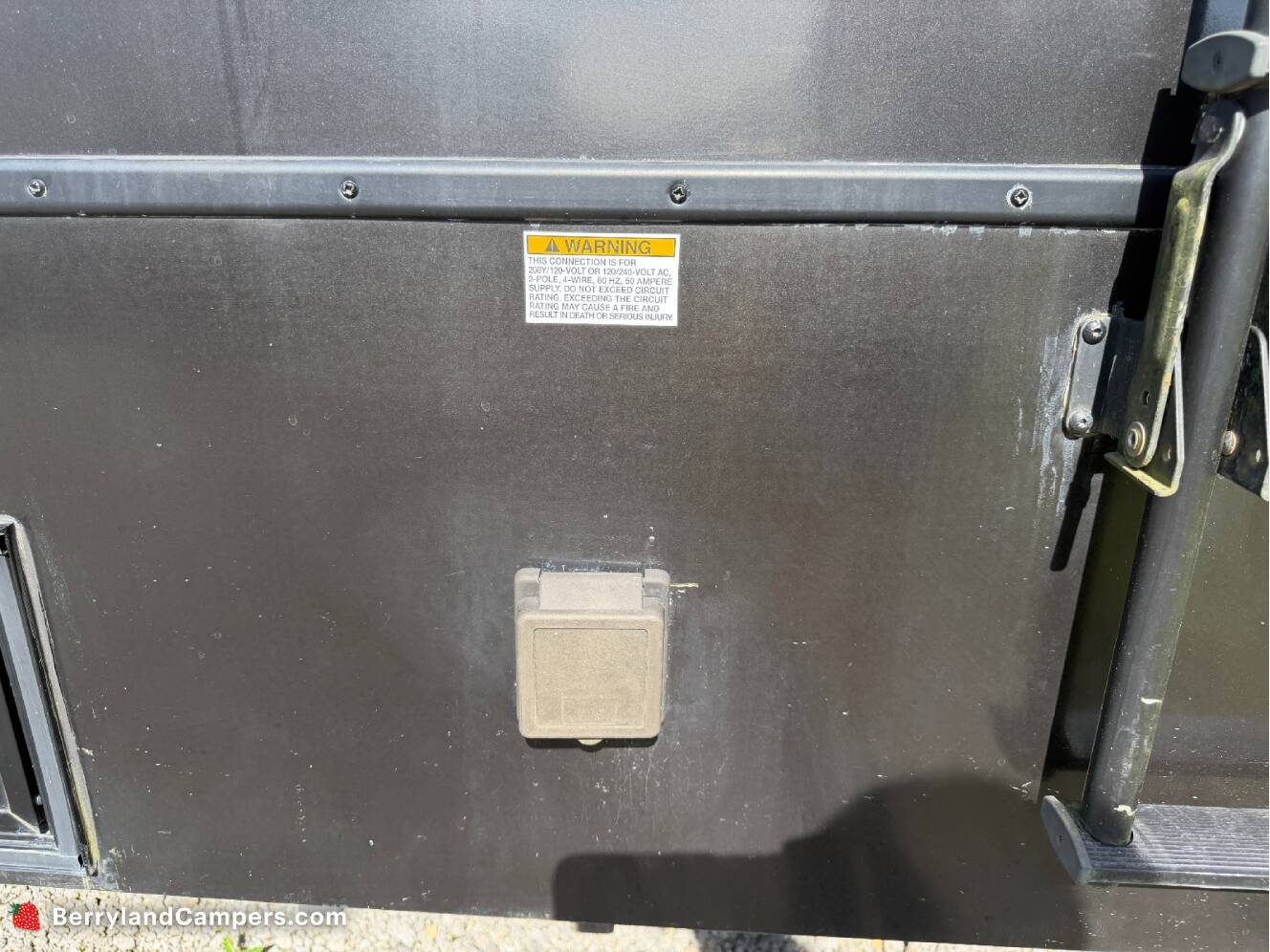 A photo of this 2020 Heartland Heartland GR3610