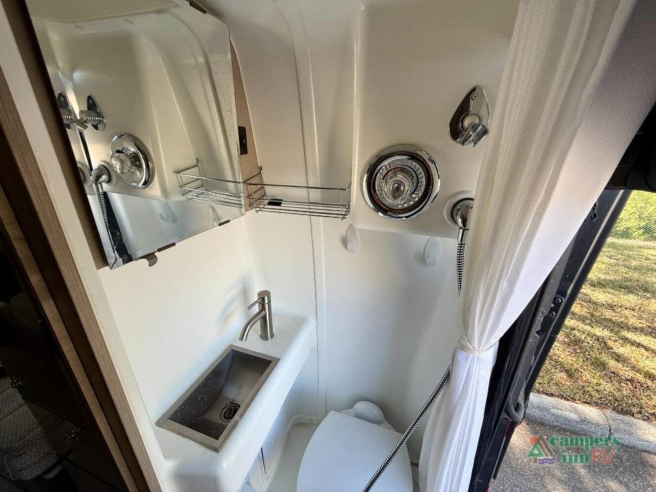 A photo of this 2022 Winnebago Boldt 70KL 4X4