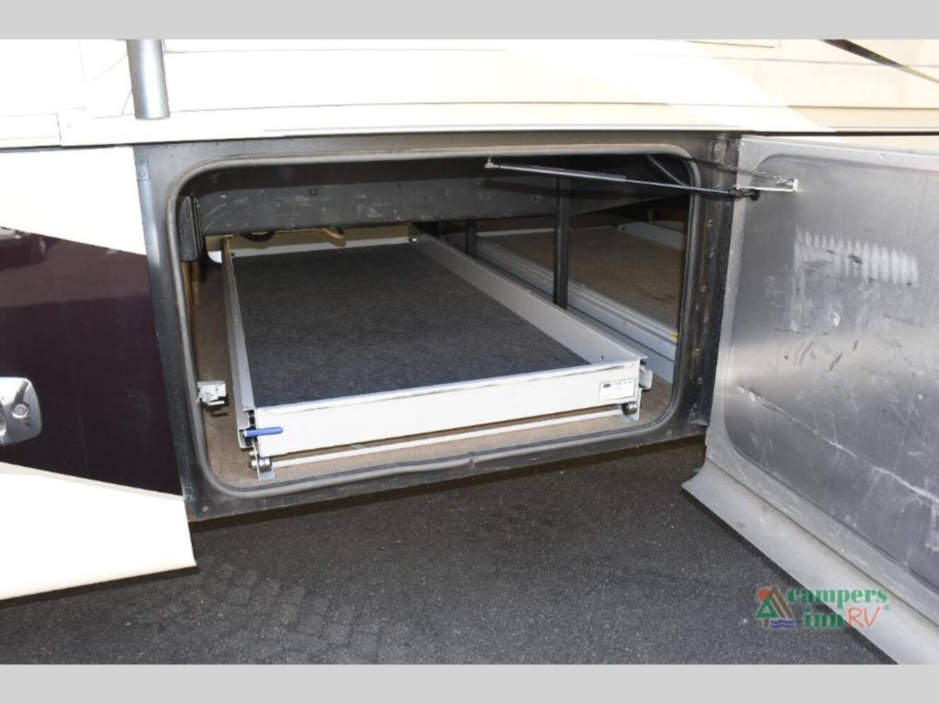 A photo of this 2018 Tiffin Motorhomes Phaeton 40 QBH