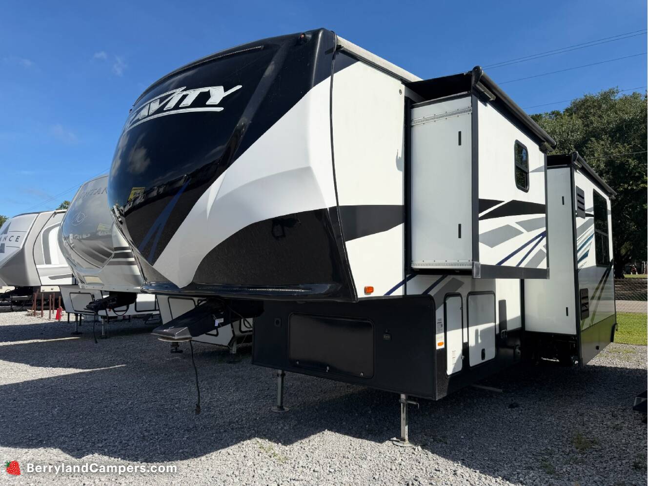 A photo of this 2020 Heartland Heartland GR3610