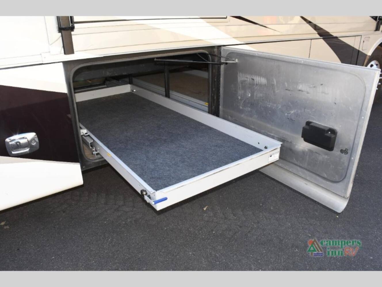 A photo of this 2018 Tiffin Motorhomes Phaeton 40 QBH