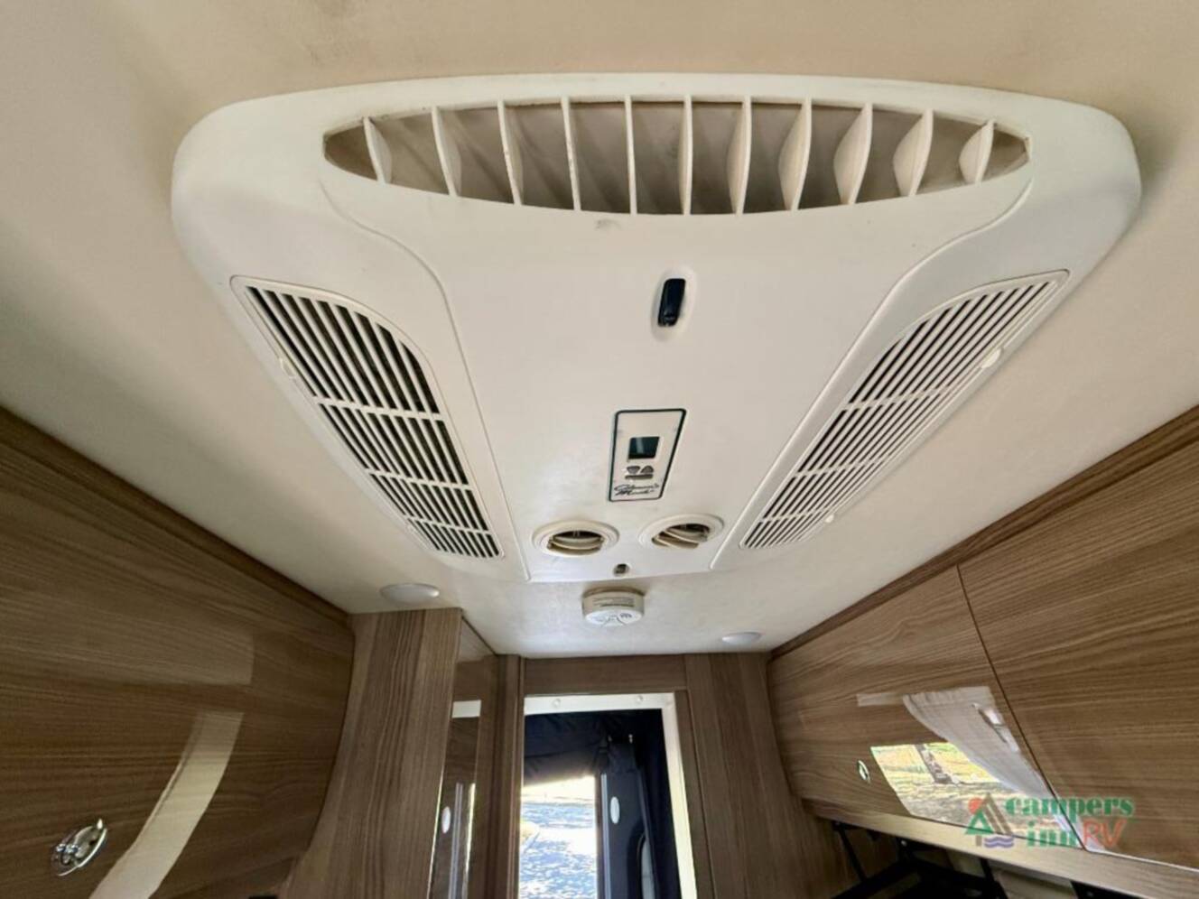 A photo of this 2022 Winnebago Boldt 70KL 4X4