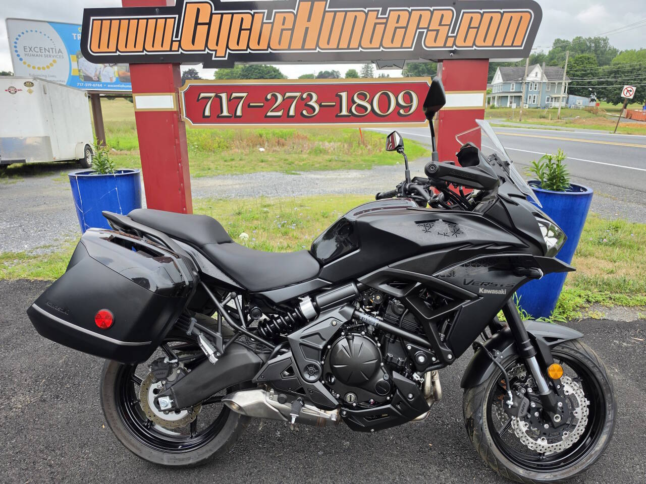 2023 Kawasaki Versys 650 BASE in Lebanon, PA