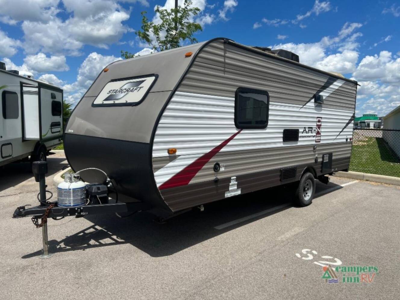 A photo of this 2017 Starcraft AR-ONE 18QB