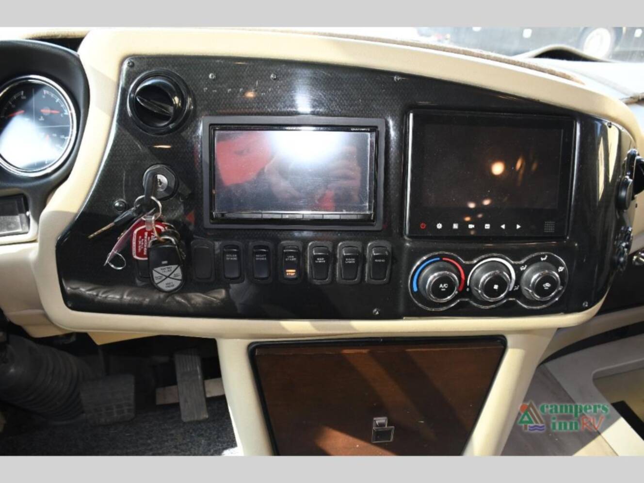 A photo of this 2018 Tiffin Motorhomes Phaeton 40 QBH