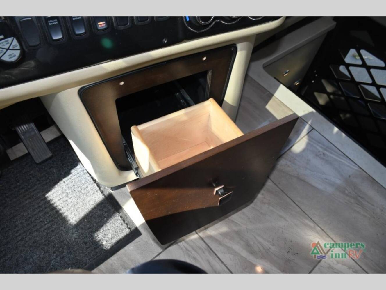 A photo of this 2018 Tiffin Motorhomes Phaeton 40 QBH