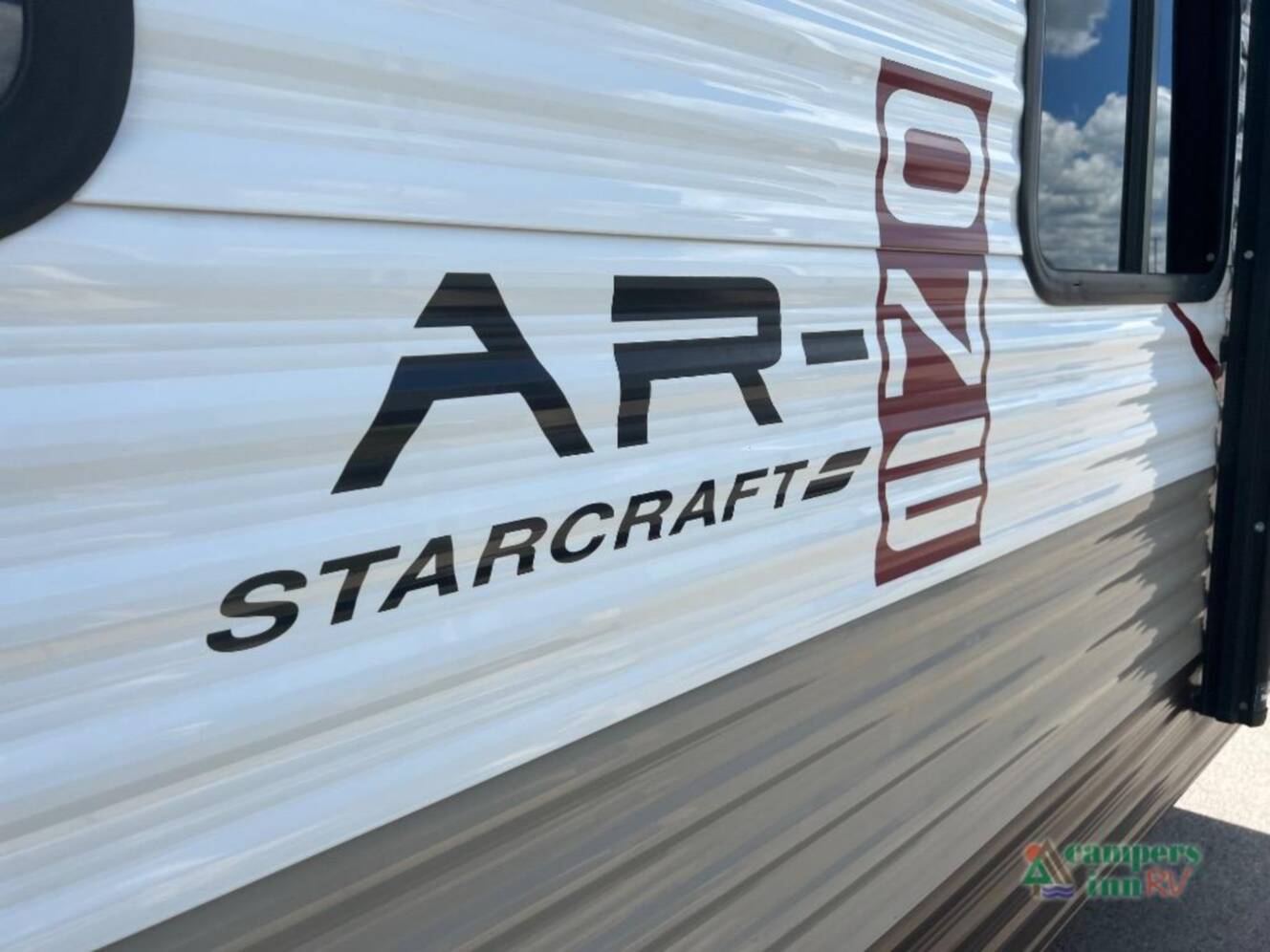 A photo of this 2017 Starcraft AR-ONE 18QB