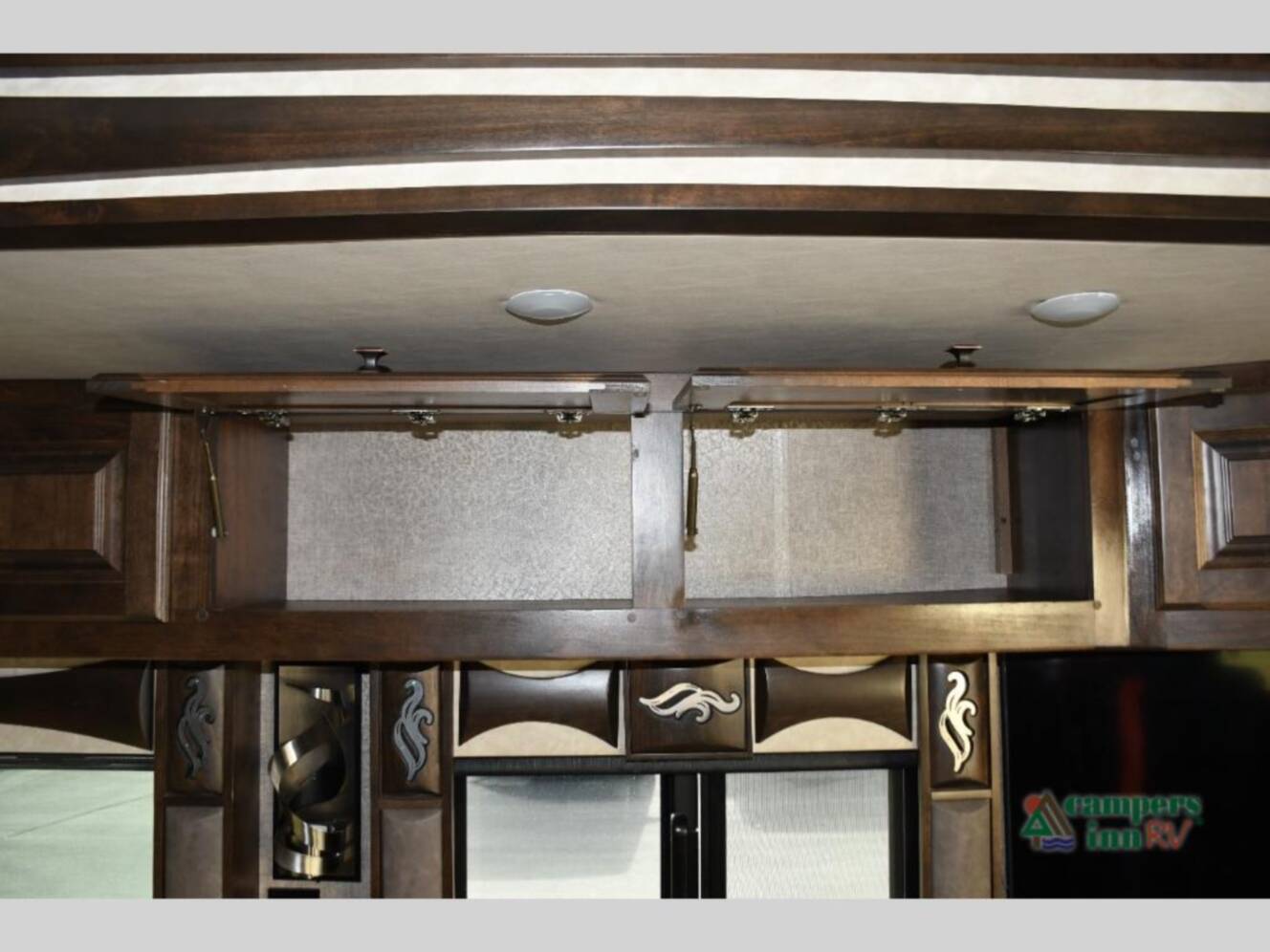 A photo of this 2018 Tiffin Motorhomes Phaeton 40 QBH