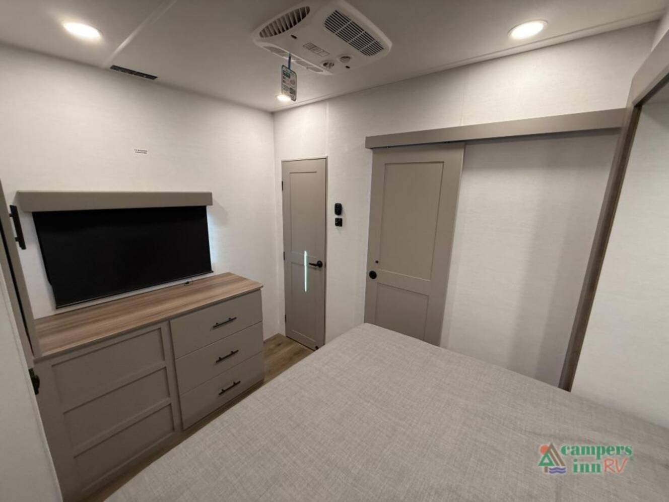 A photo of this 2026 Alliance Rv Valor All-Access 27T14