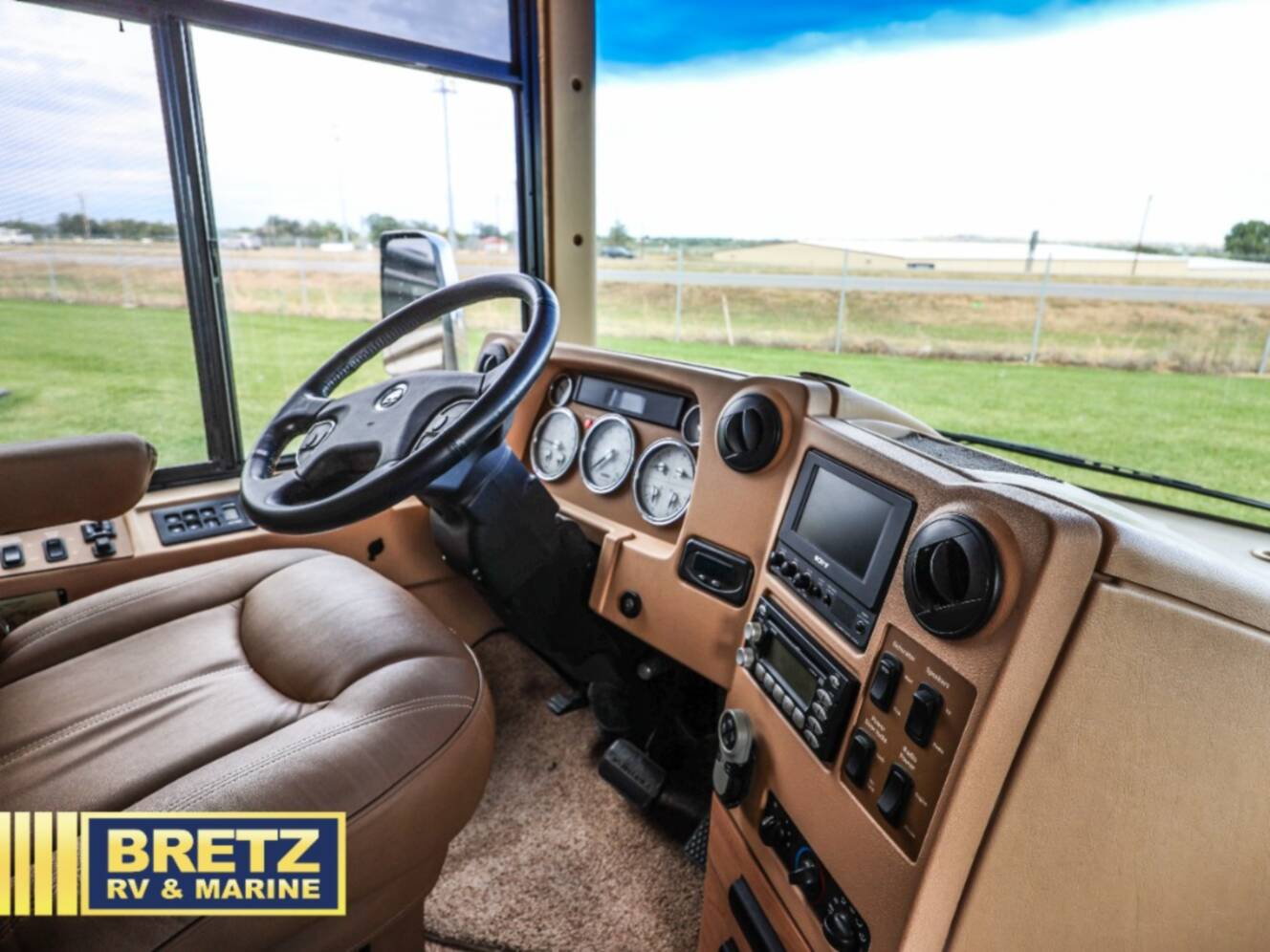 A photo of this 2007 Itasca Horizon 40TD
