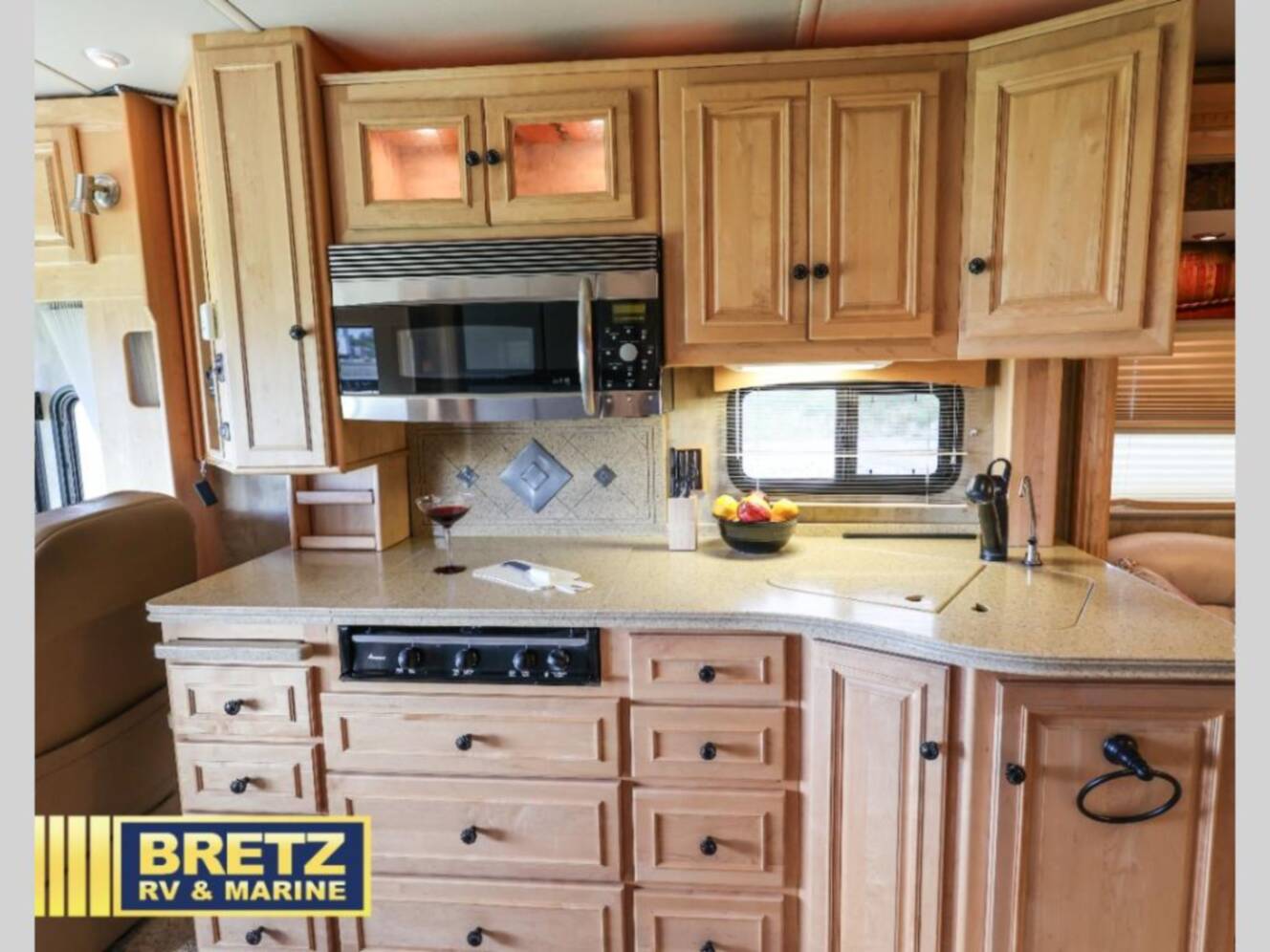 A photo of this 2007 Itasca Horizon 40TD