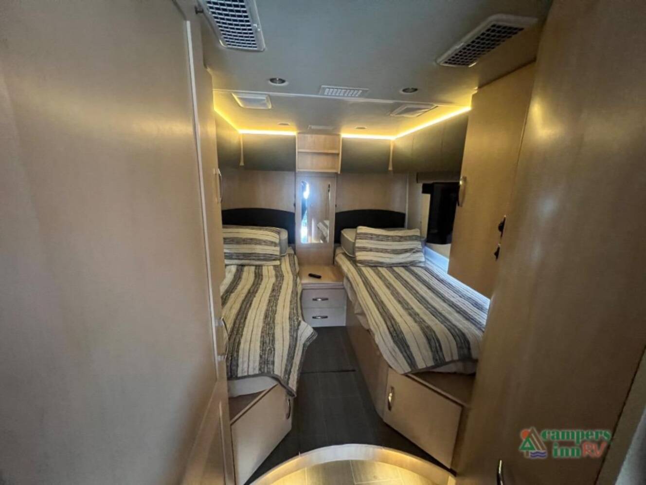 A photo of this 2018 Leisure Travel Unity 24TB