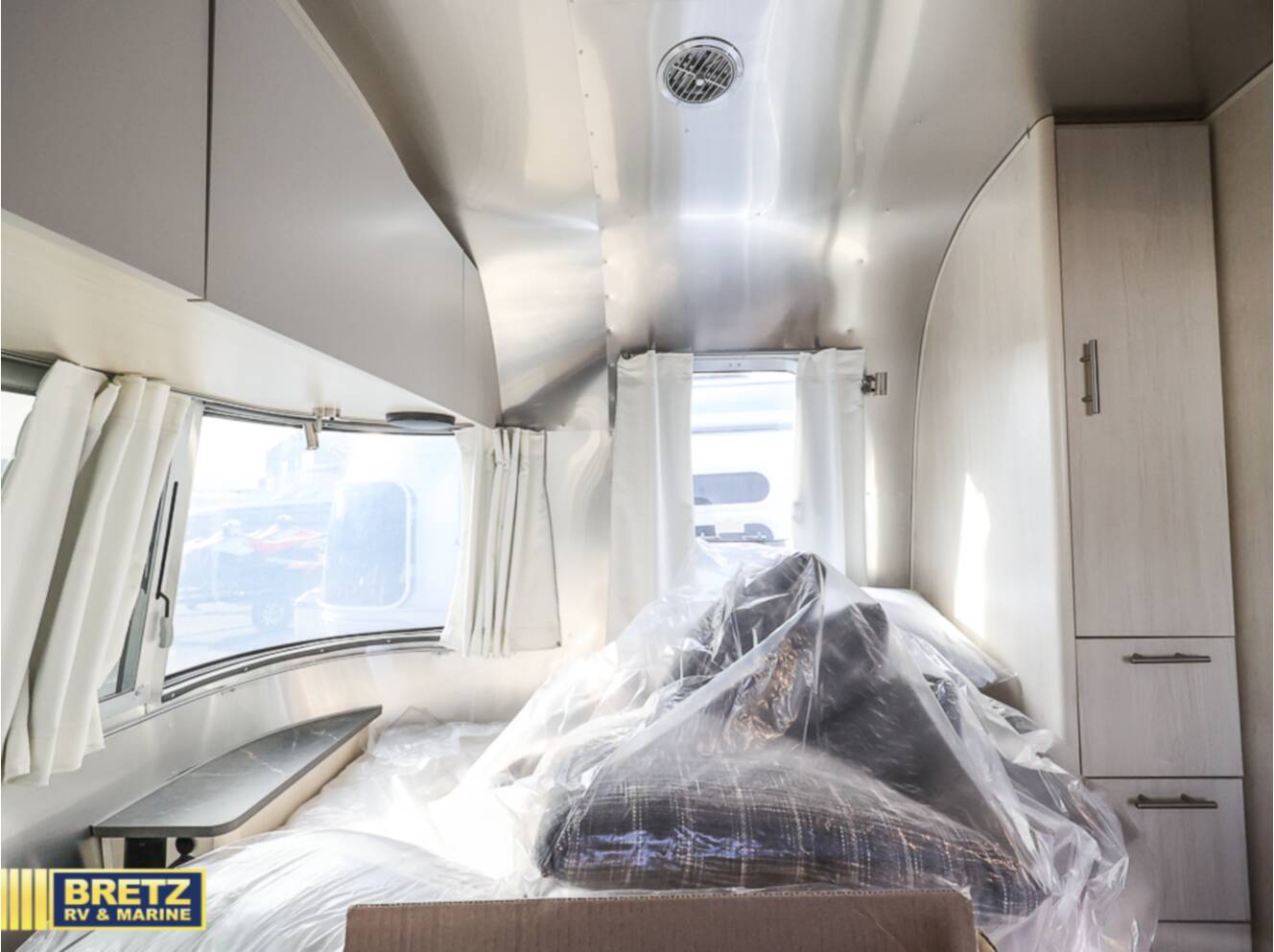 A photo of this 2026 Airstream Flying Cloud 25FB