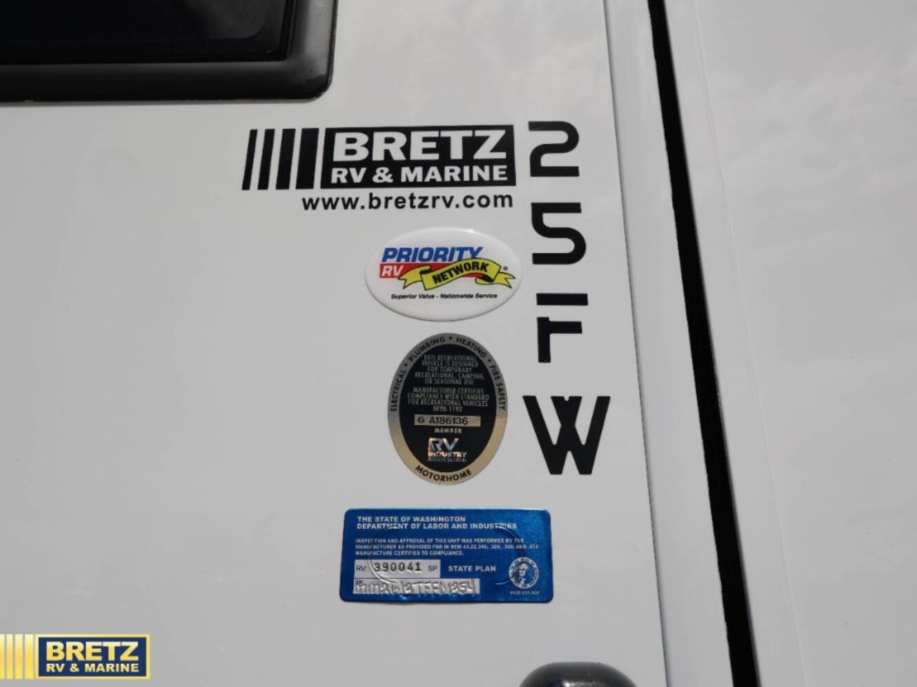 A photo of this 2026 Grand Design Lineage Series M 25FW