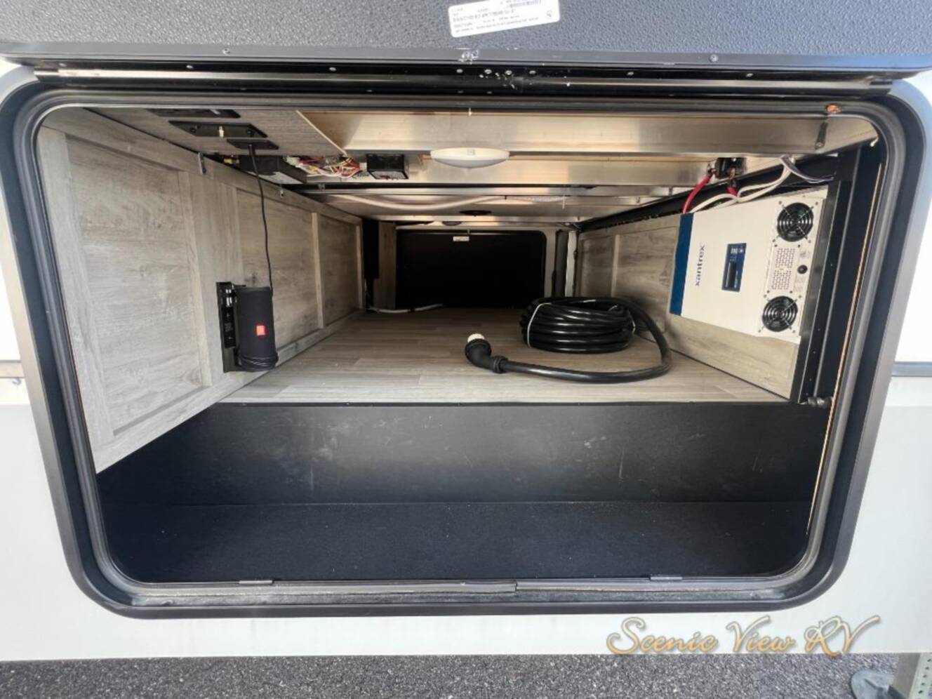 A photo of this 2023 Kz Durango Half-Ton D250RED