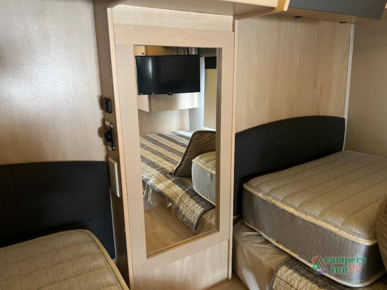 A photo of this 2018 Leisure Travel Unity 24TB