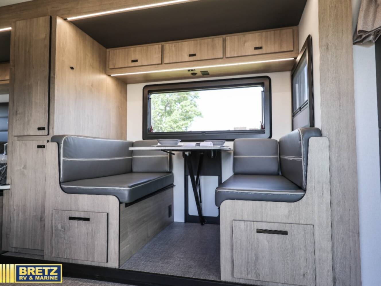 A photo of this 2026 Grand Design Lineage Series M 25FW