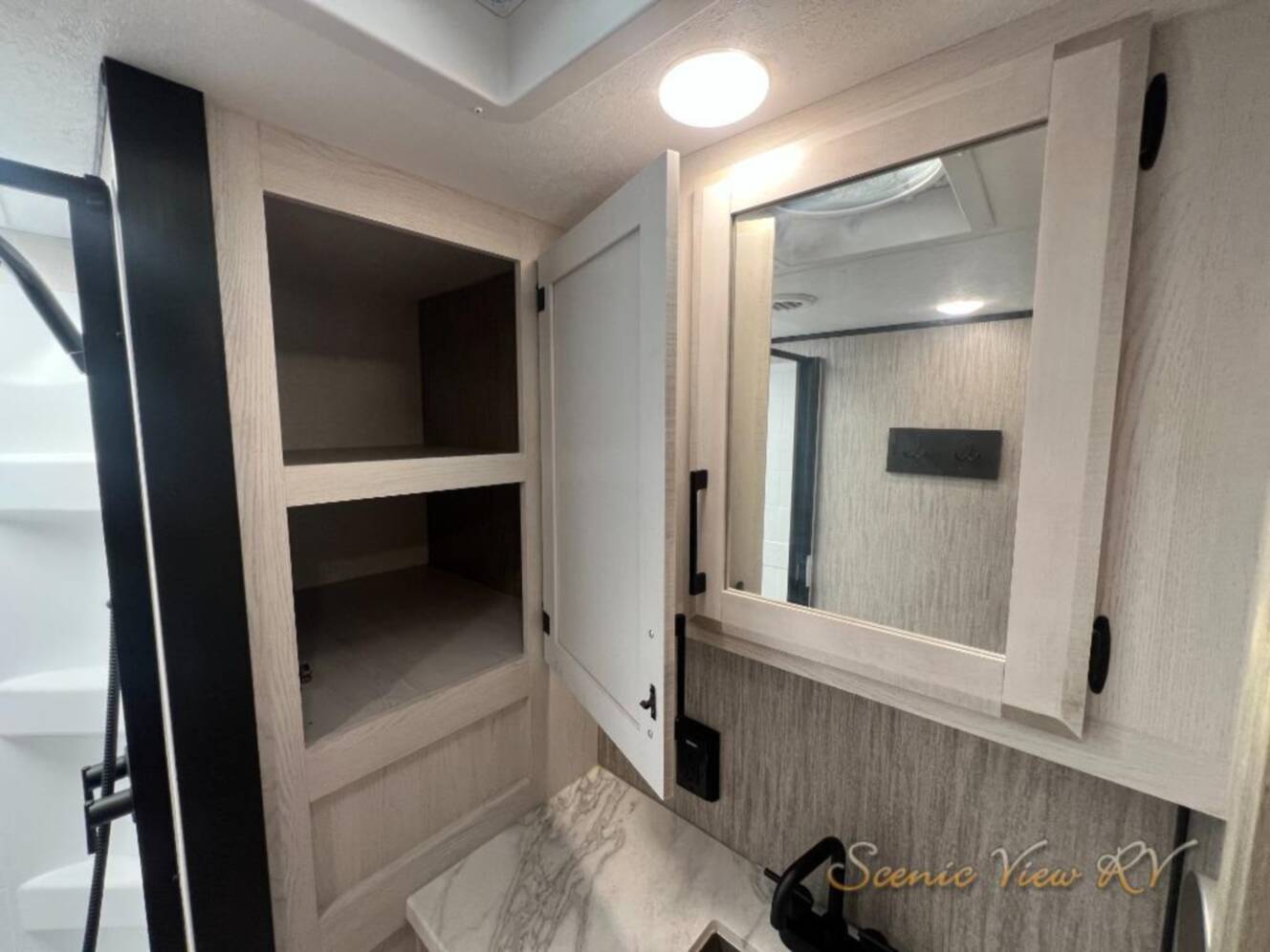 A photo of this 2023 Kz Durango Half-Ton D250RED