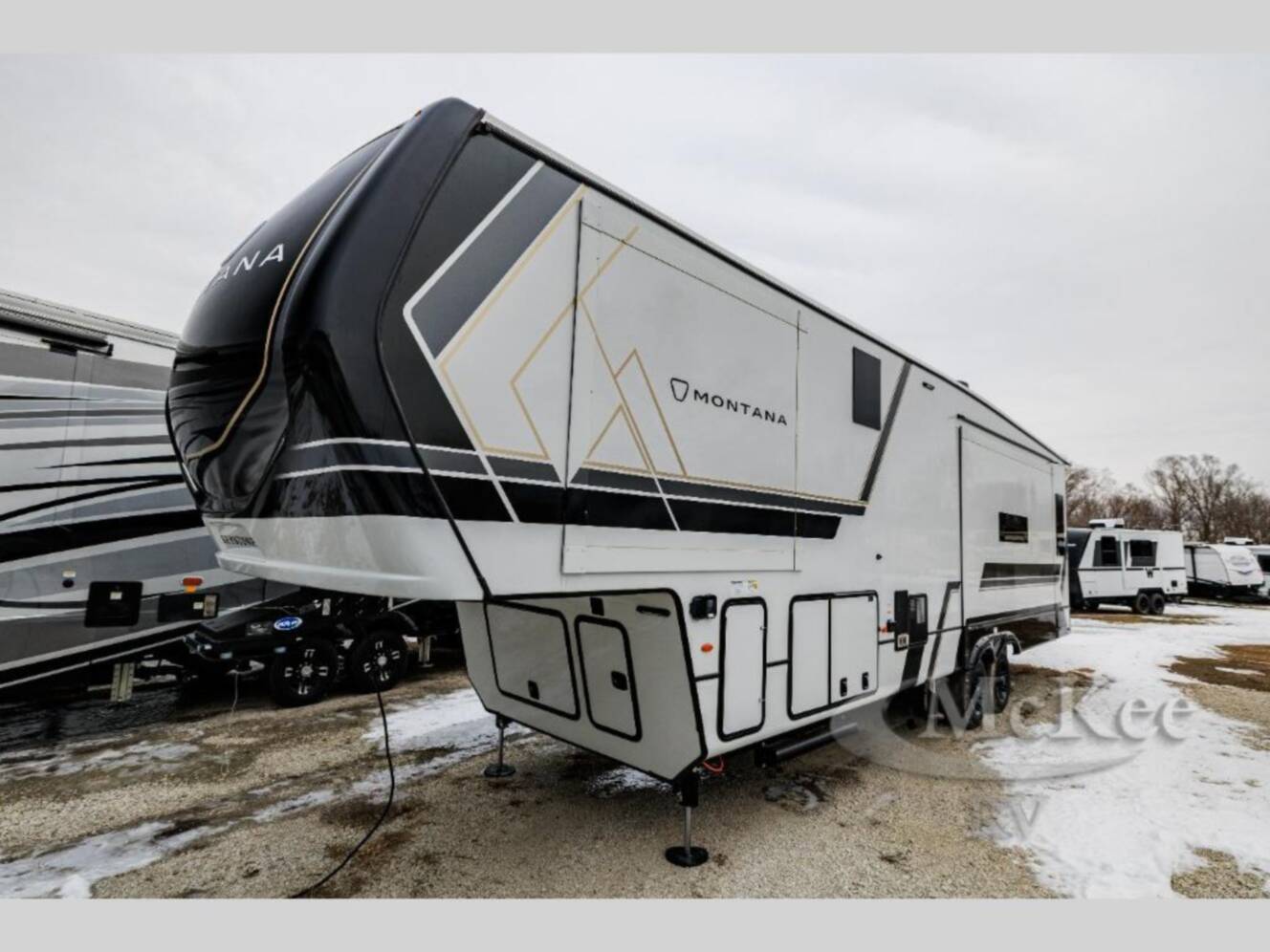 A photo of this 2026 Keystone Rv Montana 3231CK