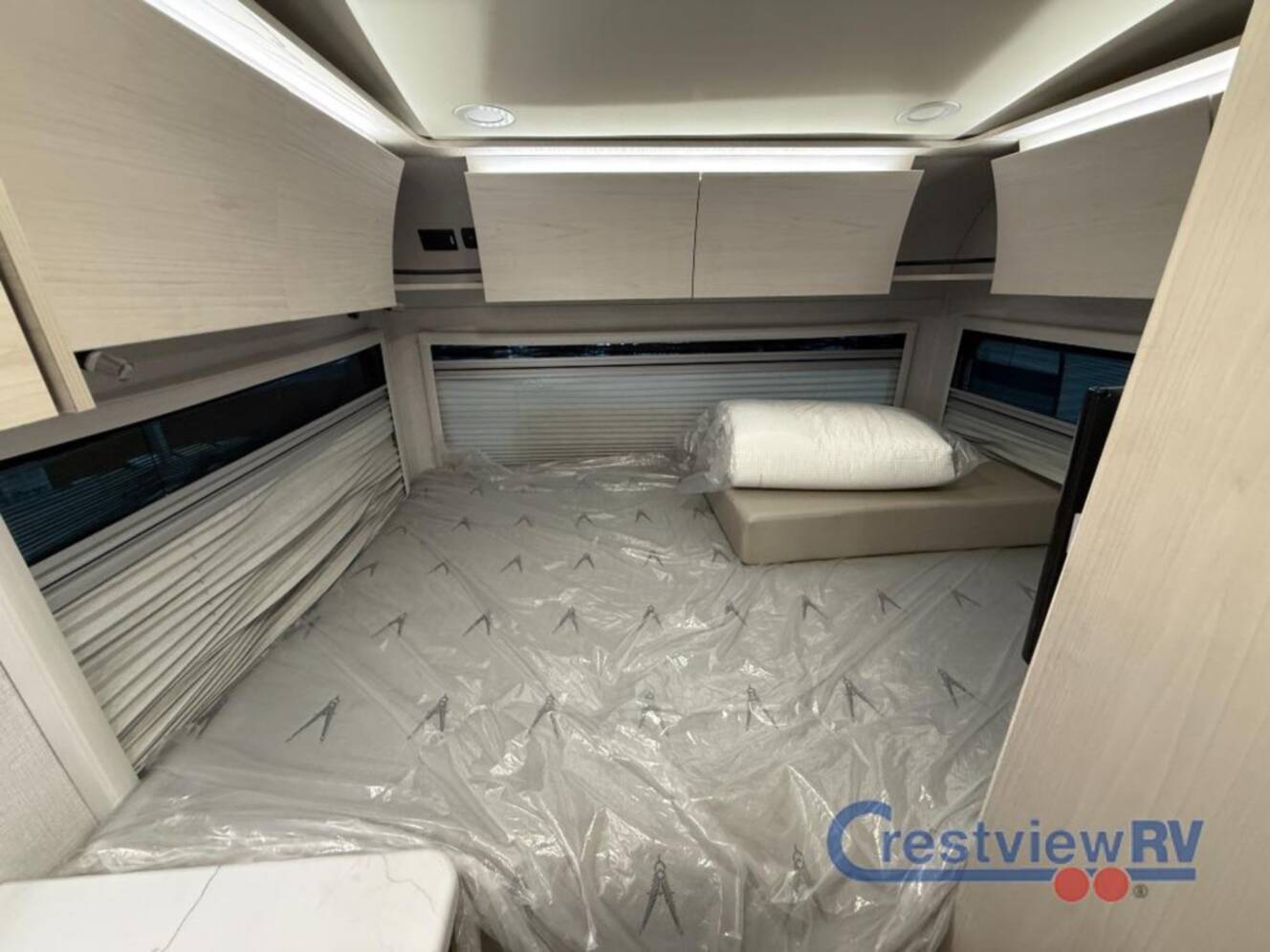 A photo of this 2025 Grand Design Serenova 160LG