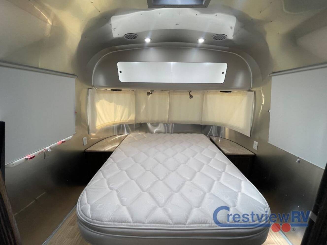 A photo of this 2016 Airstream International Serenity 27FB