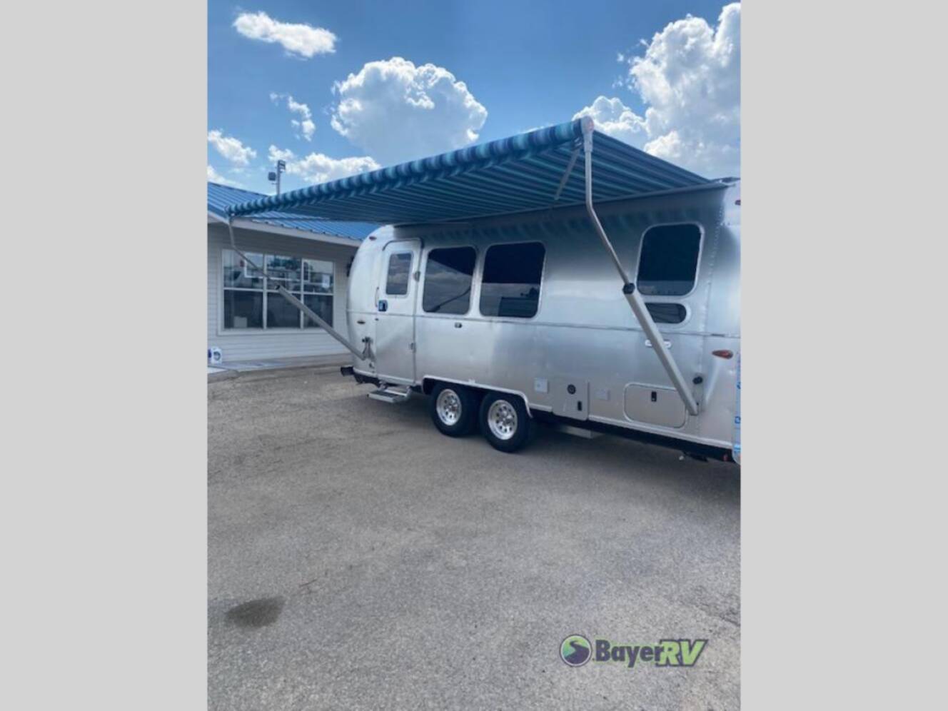 A photo of this 2026 Airstream International 23FB Twin