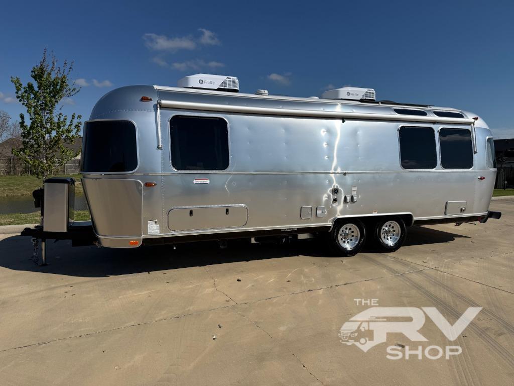 2026 Airstream International 27FB Twin in baton rouge LA
