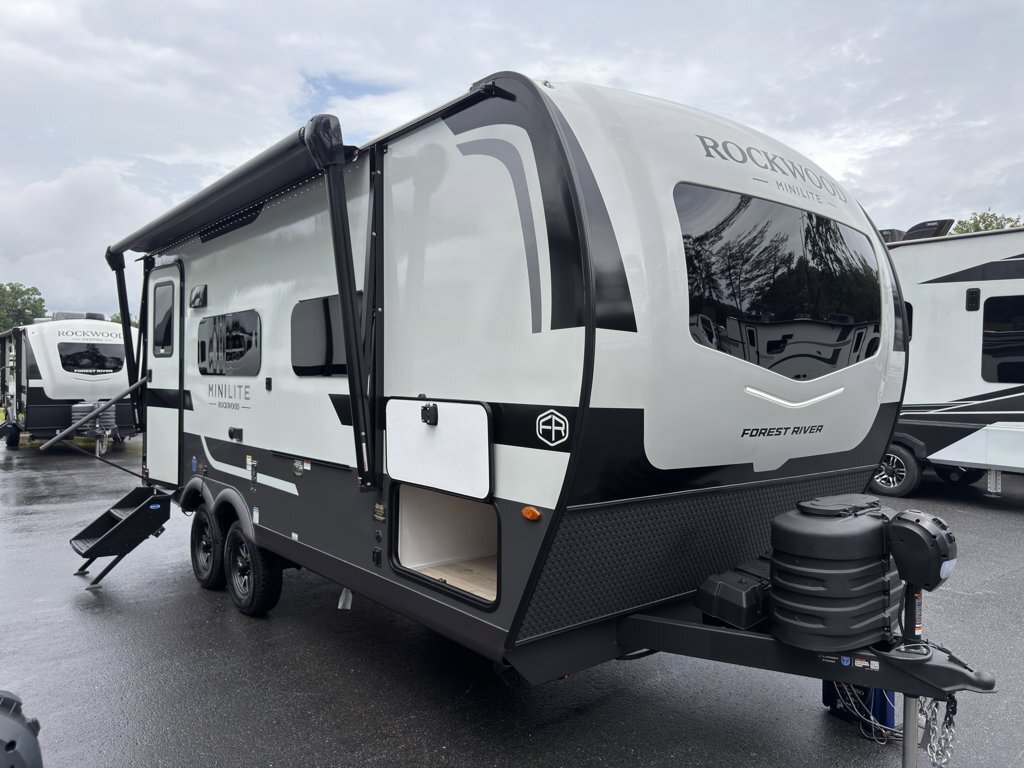 2027 Forest River Rv Rockwood Mini Lite 2109S in acworth GA