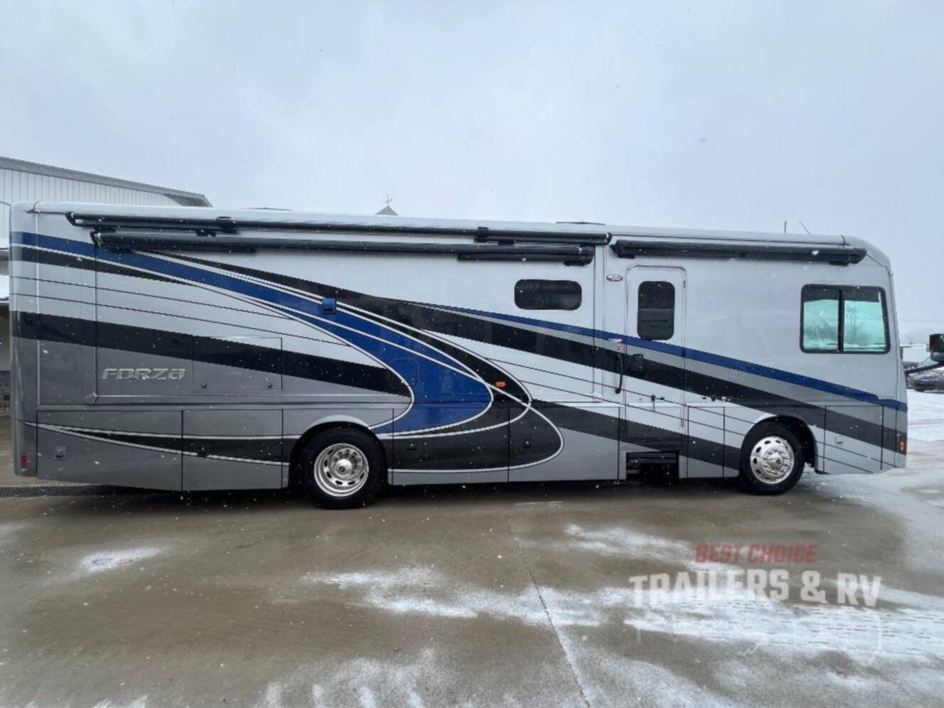A photo of this 2022 Winnebago Forza 34T