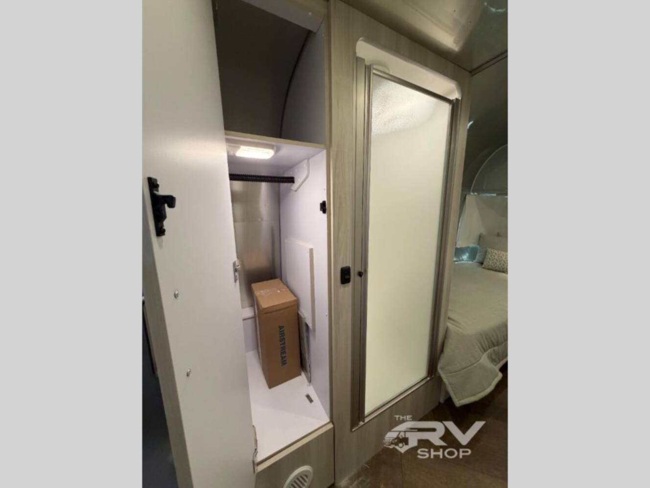 A photo of this 2026 Airstream International 25FB Twin