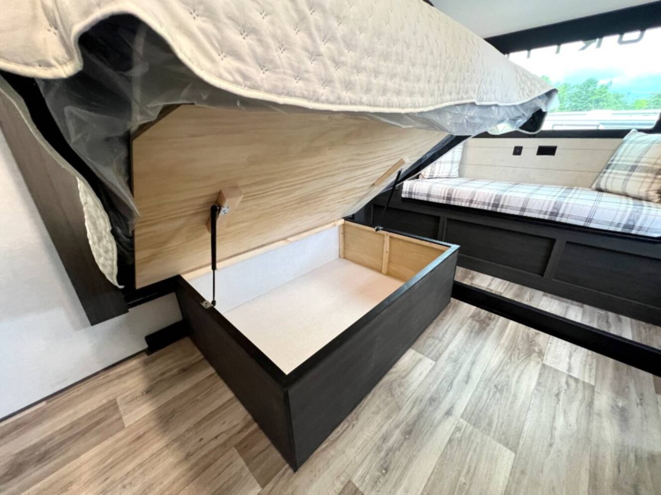 A photo of this 2026 Venture Rv SportTrek 363VFR