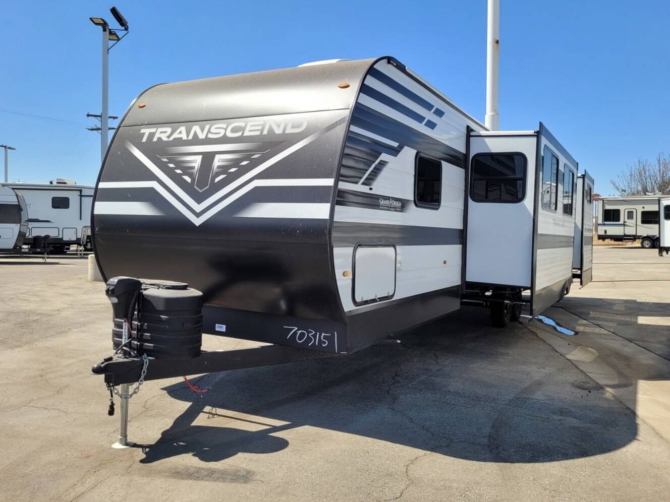 A photo of this 2026 Grand Design Transcend 325BHT