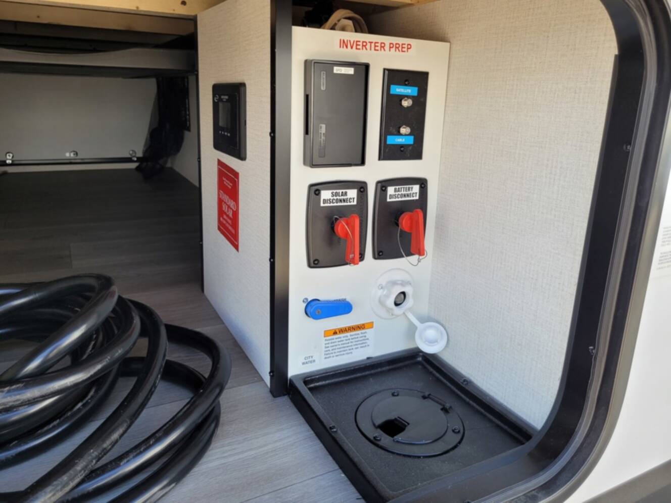 A photo of this 2026 Grand Design Transcend 325BHT