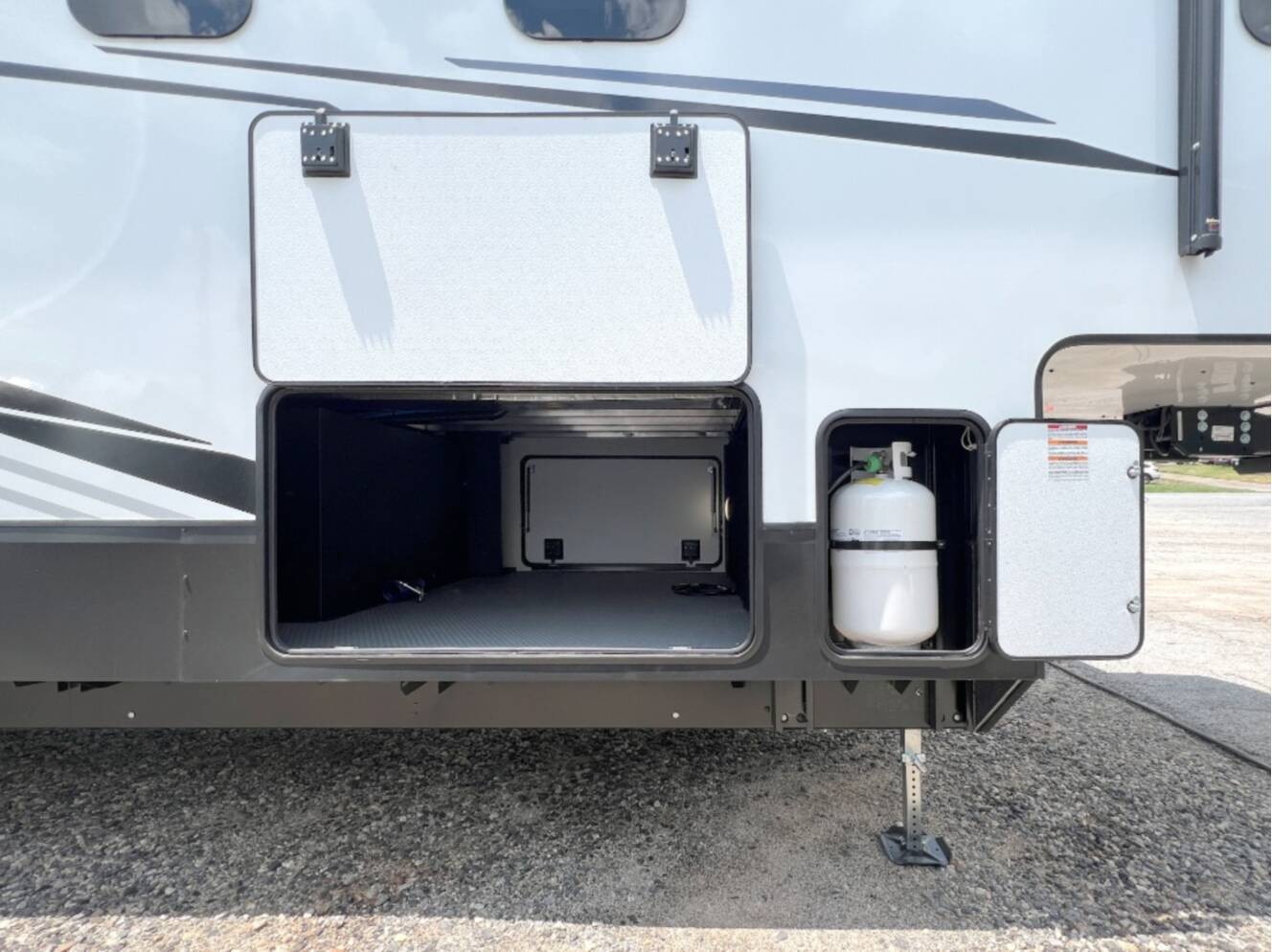 A photo of this 2026 Venture Rv SportTrek 363VFR